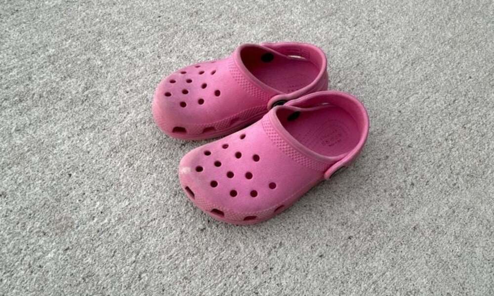 Crocs Classic Clog Pink Kids Size 8